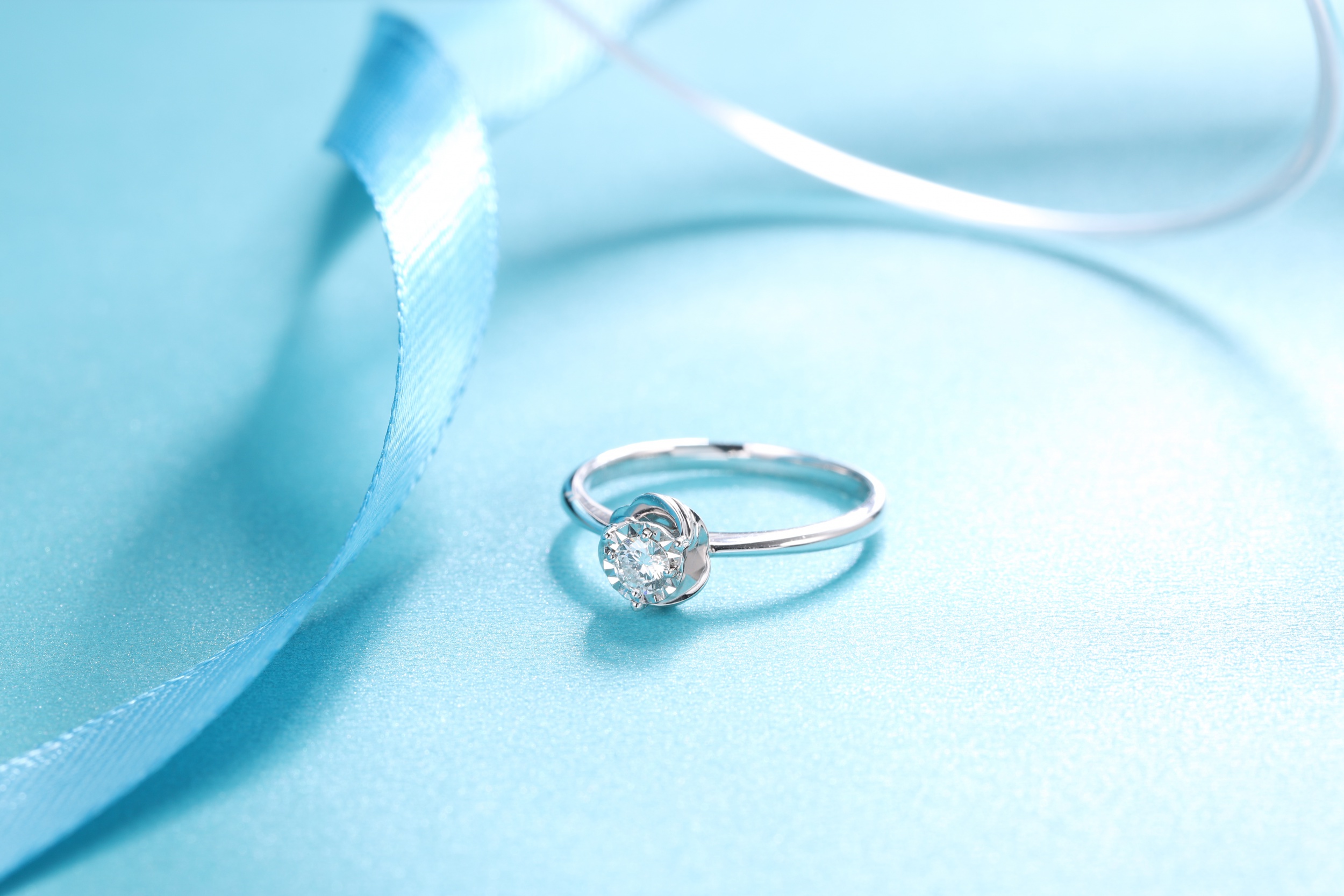 會挑小知識|鑽石台面大好還是小...