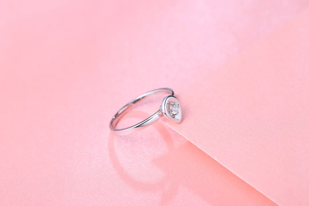 會挑小知識|鑽戒買不買名牌的區(qū)...